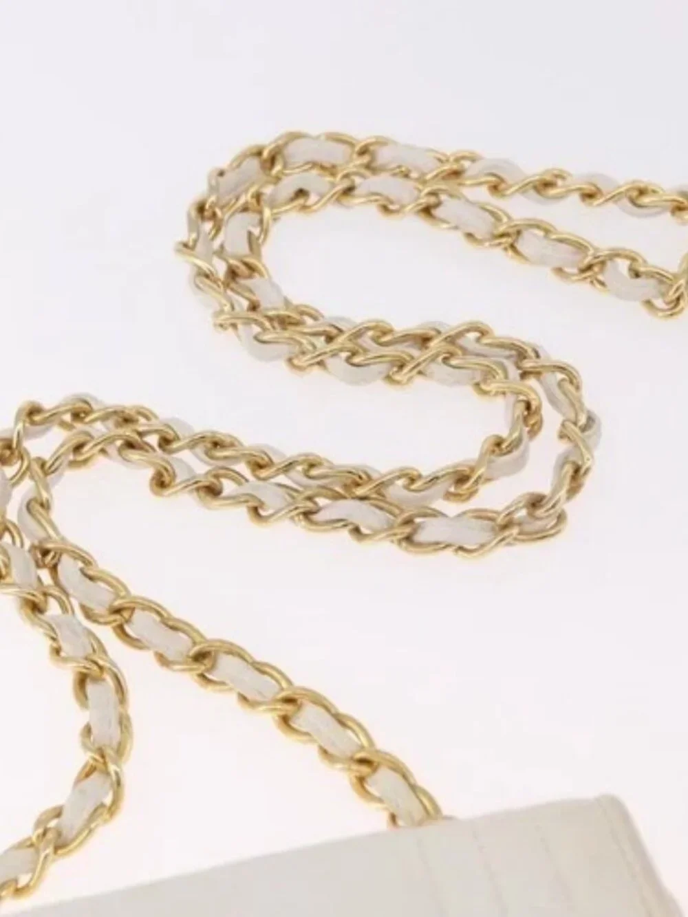 CHANEL Chain Shoulder Bag Lamb Skin White Gold CC Auth 186589A